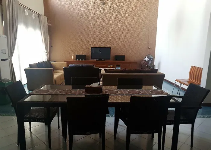 Ndalem Bintaran Hotel Yogyakarta
